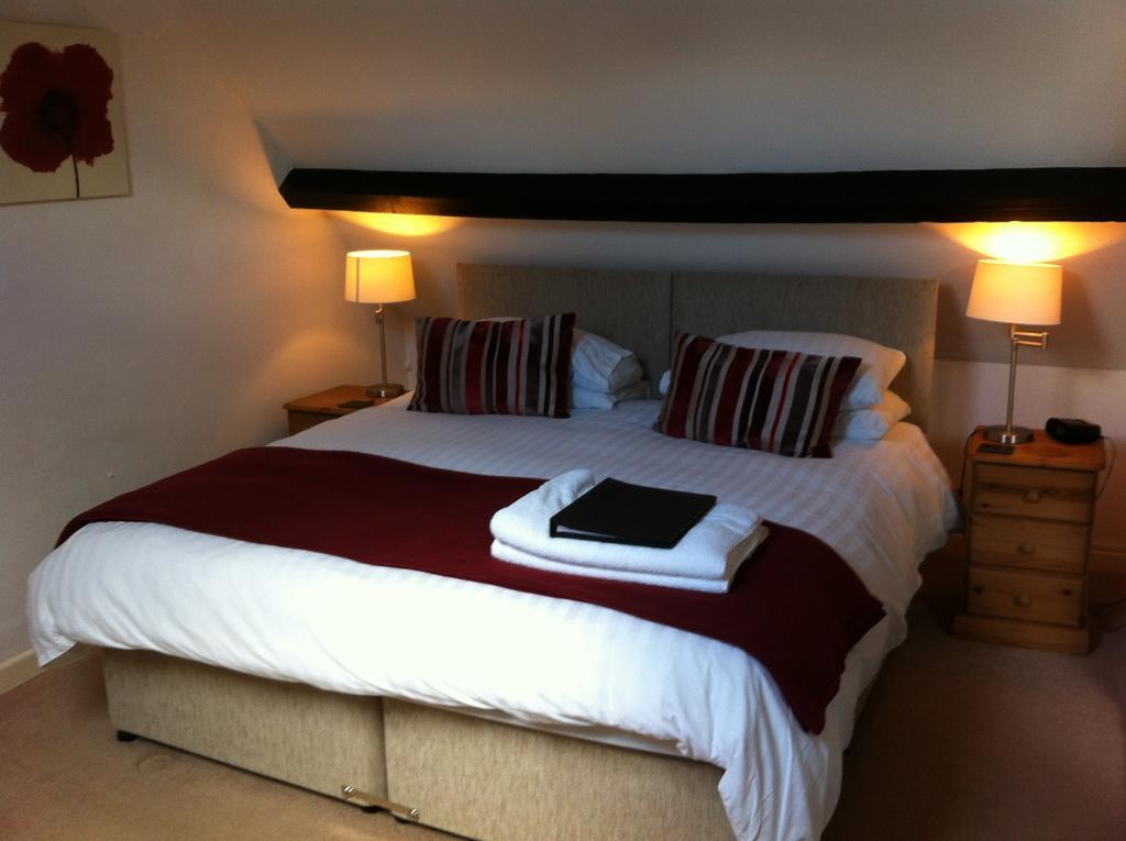 Burcott Mill Guesthouse Wells Extérieur photo